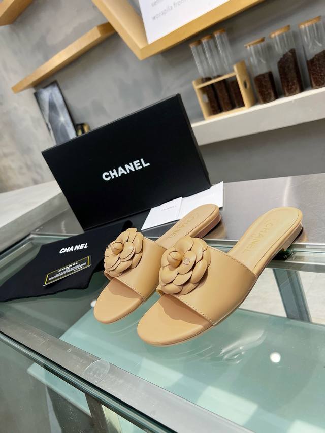 Chanel 2024春季凉鞋 单鞋最新款 欧洲代购&香奶奶家新款时尚最新版面 散发持久魅力的小香靴鞋 原版开发支持市场任意对比所谓线条流畅自然 做到恢复原版模