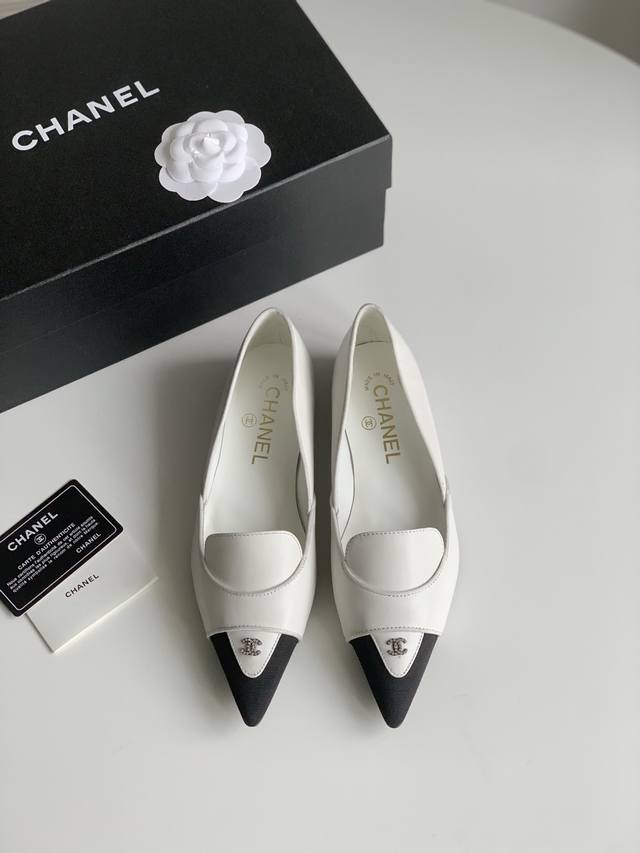 Chanel & Vintage 中古扣单鞋 精致的水钻扣 上脚腿长拉满 跟高8Cm 鞋面羊皮 真丝 内里羊皮 原版扣 真皮大底 Size:35-40