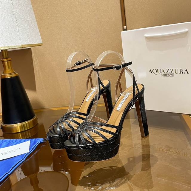 菠萝 Aquazzura 独家新款春夏最新款 菠萝 高跟凉鞋 代购款独家新款顶级版本 质量超级美爆 Zp 原版开模 原版扣开模 附带原版定制蛇纹羊皮超级炫美 一