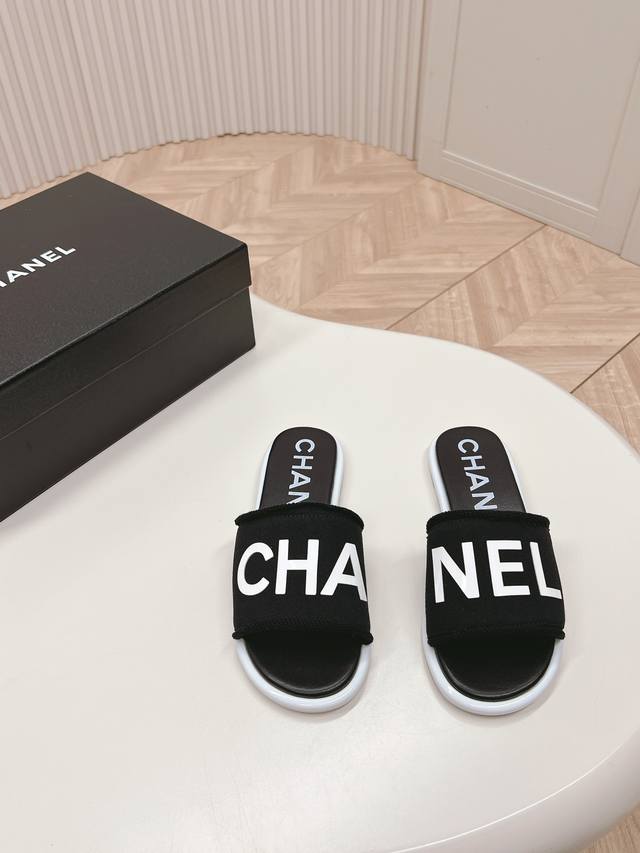 Chanel 香奈儿 2024新款凉鞋拖鞋系列 经典系列 每个款式都很赞 优雅高贵 舒适百搭 鞋面 电绣布面 垫脚 定制羊皮 鞋底 意大利真皮大底 码数 35-