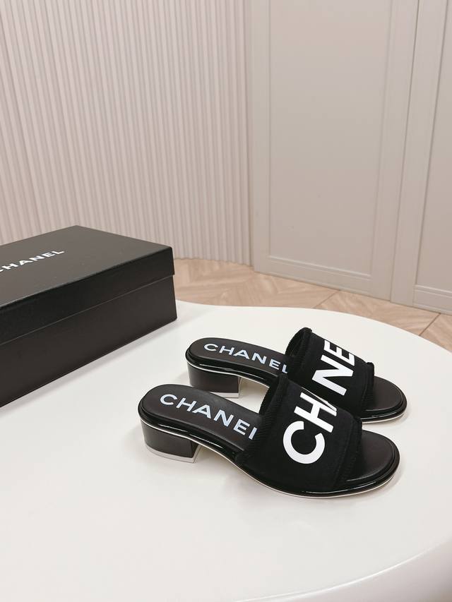 中跟款 Chanel 香奈儿 2024新款凉鞋拖鞋系列 经典系列 每个款式都很赞 优雅高贵 舒适百搭 鞋面 电绣布面 垫脚 定制羊皮 鞋底 意大利真皮大底 码数