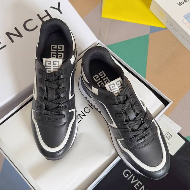 顶级版本 男款 Givenchy纪梵希 最新4G Logo系列 休闲 运动鞋 跑鞋 原版购入开发 做货 鞋面高品质小牛皮拼接透气网面制成 上脚效果帅气有型 增高