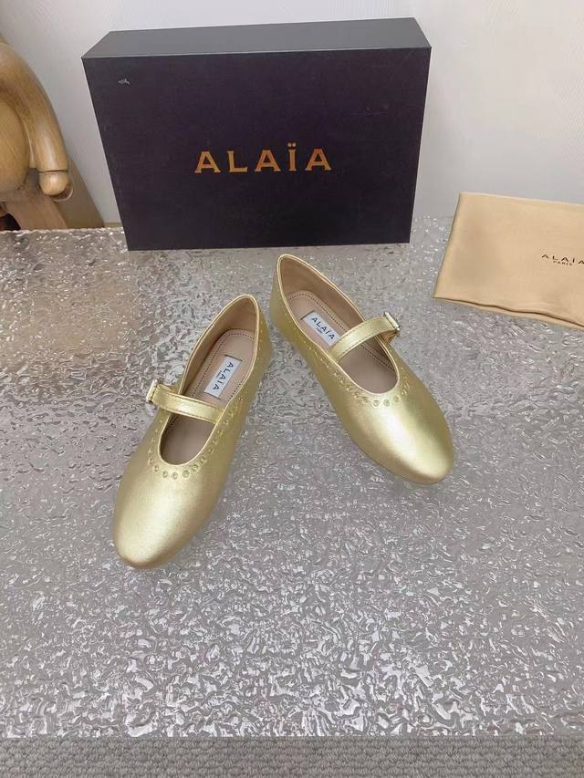 Alaia 阿莱亚24Ss法式仙女芭蕾舞平底跳舞鞋 Azzedine Alaia 法国一线奢侈品牌 时尚界最后的手艺人 面料 全粒面牛皮 内里 进口羊皮里 大底