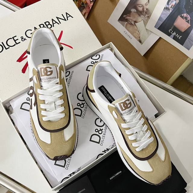 顶级版本 Dolce&Gabbana杜嘉班纳 D&G最新款 休闲 运动鞋 老爹鞋 跑鞋 原版购入开发 做货 这款运动鞋 采用科技透气尼龙材质 透气柔软 超轻回弹