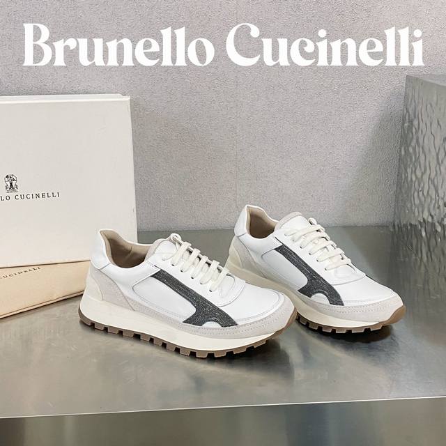 最高版本厂批价 Brunello Cucinelli 布鲁内罗 库奇内利 年新款女士 串珠缀饰运动鞋 珍贵细节与精美对比彰显着这些胶底鞋的运动风格 高超工艺在当