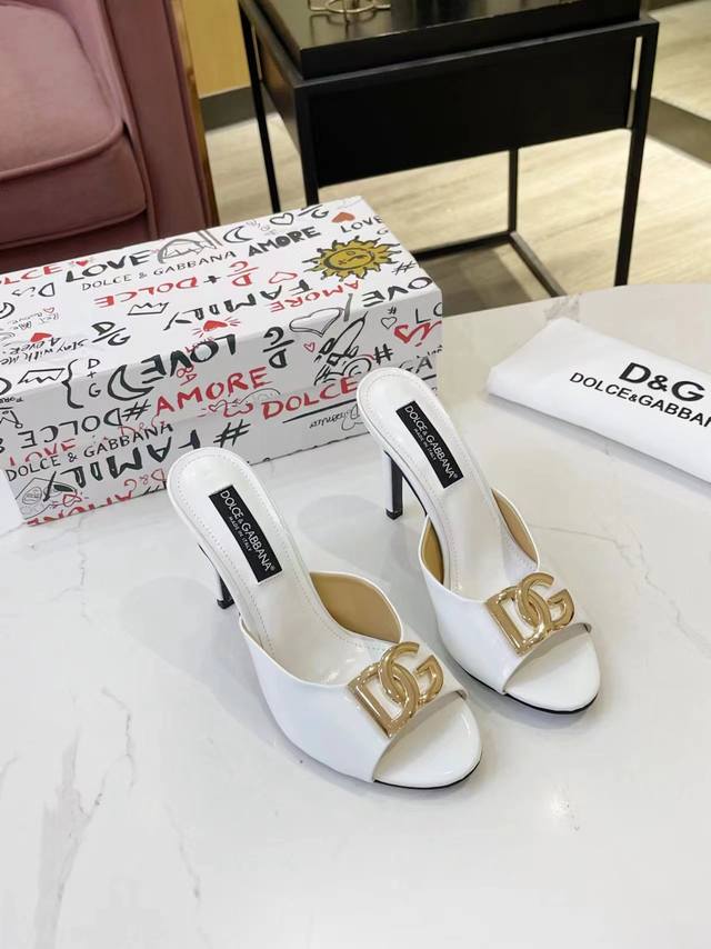 Dolce&Gabbana杜家新款 九色可选 码数35-42 出厂价 真皮底