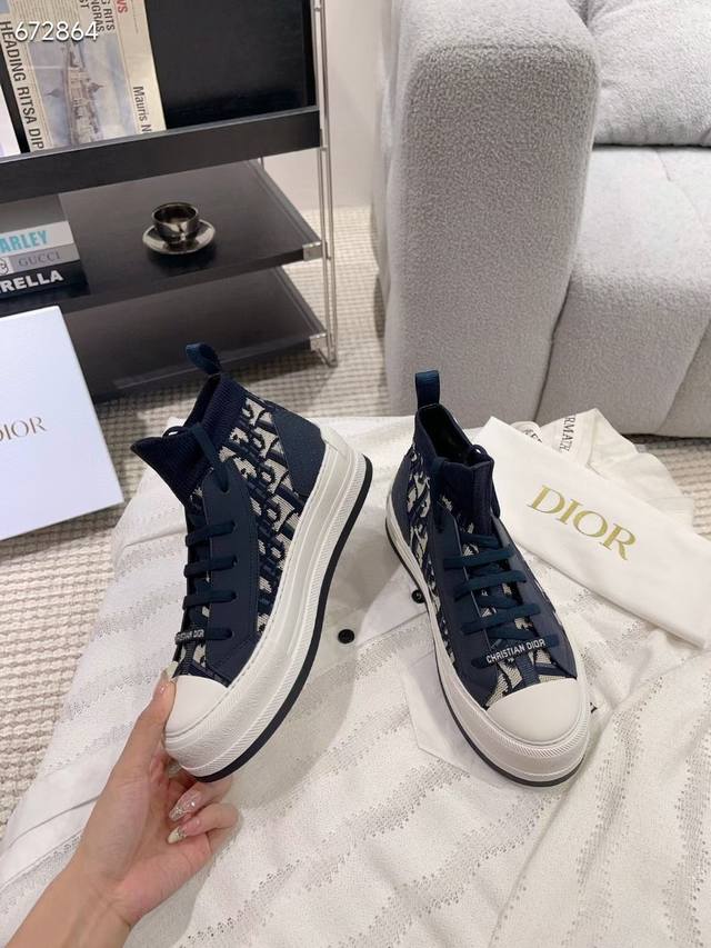 Dior Fw23 New Arrival Cd家经典飞织运动鞋新品 超级好穿的鞋鞋 搭配2023厚底造型 简直焕发新生 太好看了吧 35-41