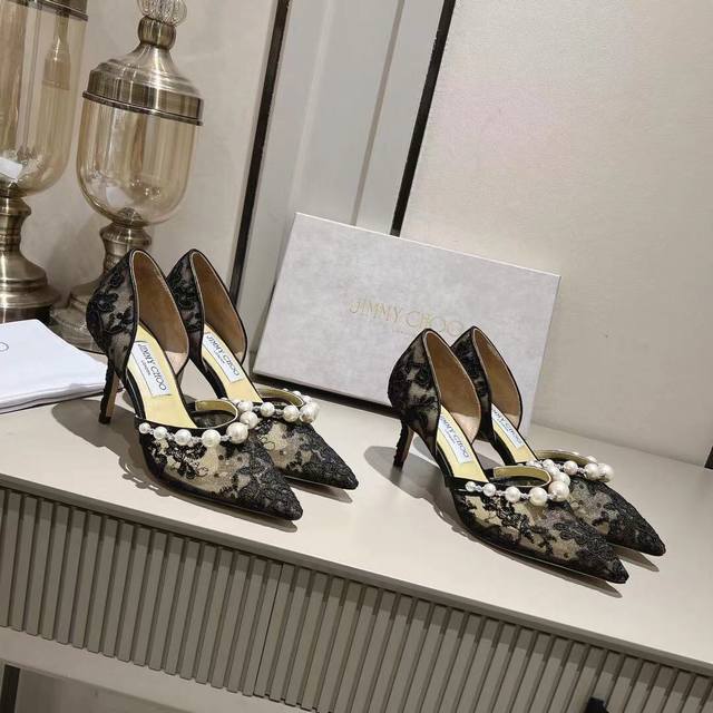 Jimmychoo Jc专柜新款珍珠钻女神系列单鞋 绝绝子系列单鞋新品 上脚名媛千金气质 气场全开鞋面 原版定制珍珠漆皮跟鞋 内里 特定羊皮里大底: 原版开模定