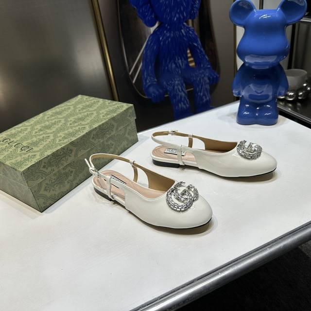 Gucci 2024早春新品 女士双g水钻芭蕾舞鞋 原版购入1:1顶级复刻 材质和y版一致 相当有质感 可以对比zg无差距 面料 进口漆皮 内里 进口羊皮里 跟
