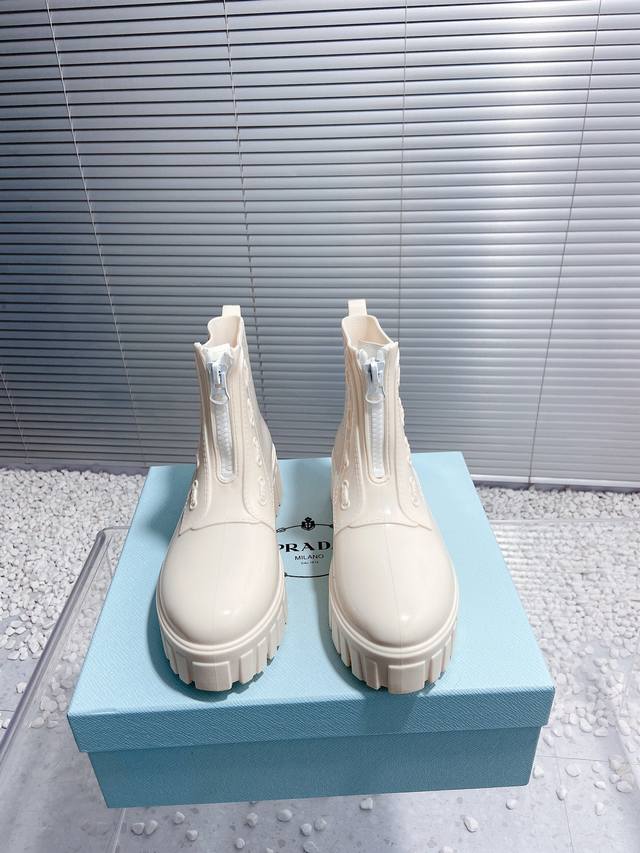 Prada 普拉达 24新款前拉链雨靴 原版开模定制 码数 35-39 40定做