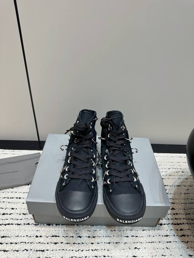 柳钉 Balenciaga巴黎世家paris 做旧 涂鸦 打印 脏脏 破旧 帆布鞋 情侣款复古休闲运动鞋 原版购入开发 做货 这次巴黎世家 Paris Snea