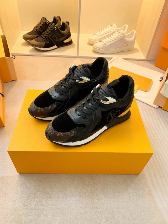 出厂价 No: Cl0 驴家新品发布会louis Vuitton路易威登2021走秀款系列赋予 Run Away 运动鞋以经典跑鞋的设计精髓 波浪形图案为小牛皮