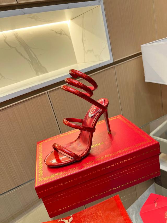 Rene Caovilla芮妮 乔薇拉 Rc 蛇型缠绕爆红仙女凉鞋系列 魅惑华丽的顶级硬货 Rc家鞋子的颜值永远在线 新一季cleo 散发璀璨魅力以充满活力的风