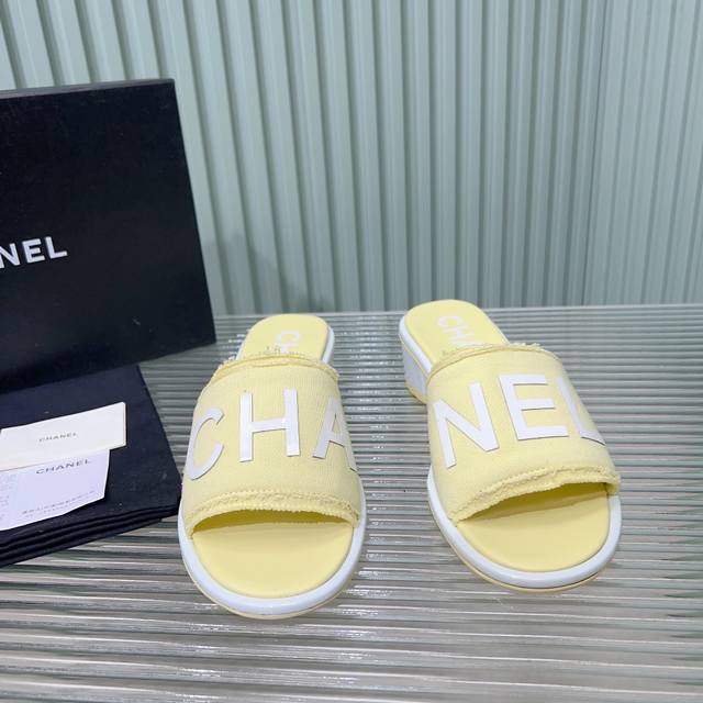 正确版 Chanel 24P New Arrival 小香24春夏立体字母凉拖新品 鞋面是卫衣毛圈料 搭配大logo刺绣 温和舒美 鞋面内里是羊皮 鞋底意大利进