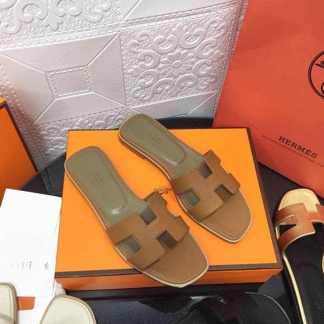 出厂价 2022系列全新改版 Herm s 包装升级 版型做工材料升级 Hermes市场最高版本纯手工鞋 顶级产品爱马仕拖鞋 经典之最 真正的手工鞋 连针线走线