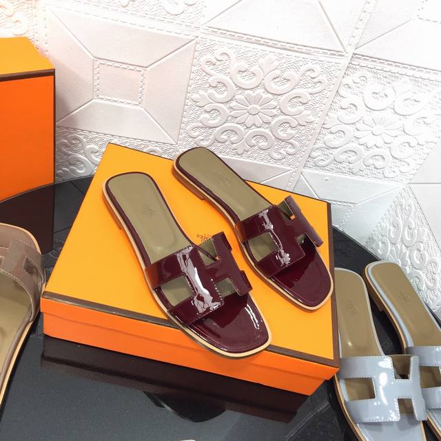 出厂价 2022系列全新改版 Herm s 包装升级 版型做工材料升级 Hermes市场最高版本纯手工鞋 顶级产品爱马仕拖鞋 经典之最 真正的手工鞋 连针线走线