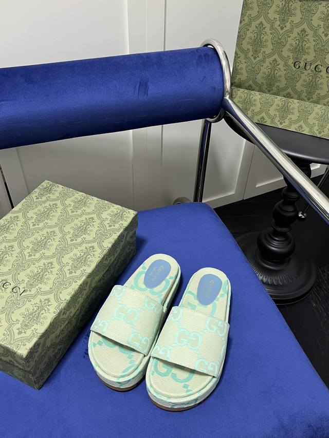 橙子出厂价 Gucci 古驰经典款 大gg防水台厚底拖鞋 凉拖 情侣款 跟高 4.5Cm 码数 35-46