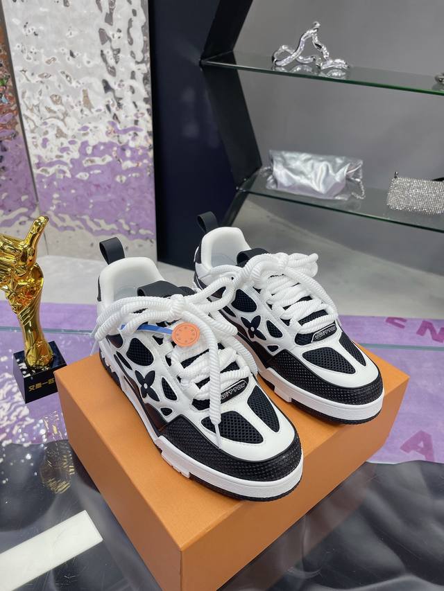 工厂价 飞机盒5 已认证 路易威lvtraine运动鞋 Virgil Abloh 马卡龙系列从复古篮球鞋汲取灵感 打造备受青睐的lvtraine 运动鞋 此款鞋