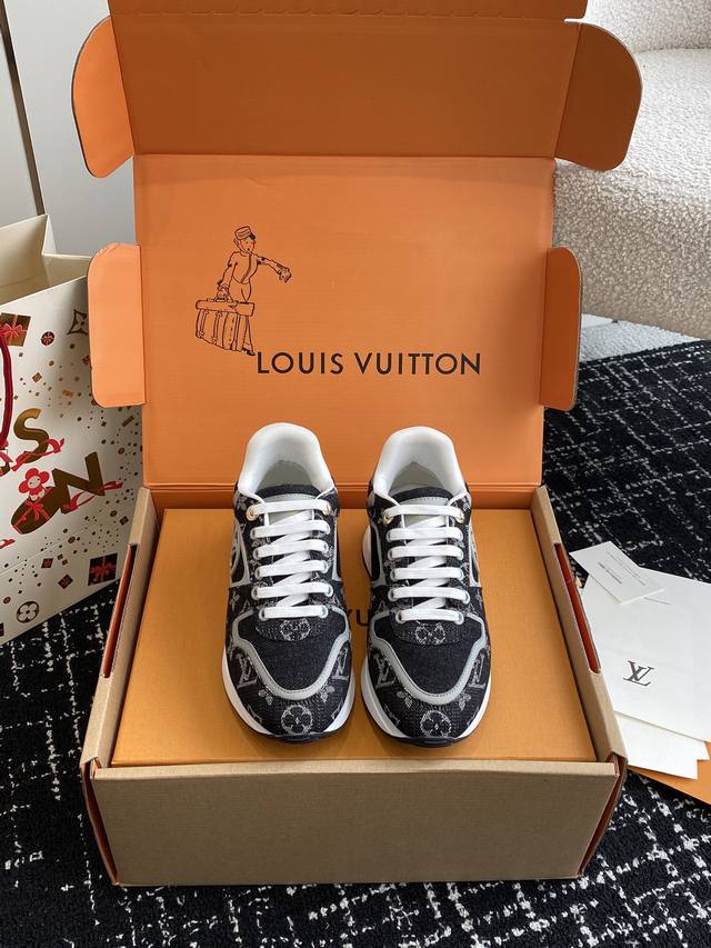 代购级 情侣款 圣诞礼盒 专柜同步飞机盒包装 Louis Vuitton Ss24 New Arrival Lv 2024春夏 New Runaway 运动鞋