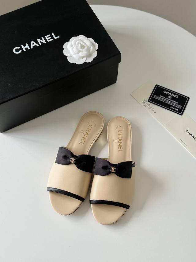 Chanel 24S早春新款鱼嘴系列拖鞋 一如既往的高版本 经典蝴蝶结版面 鞋面内里羊皮 真皮大底 Size:35-39 其他码数定