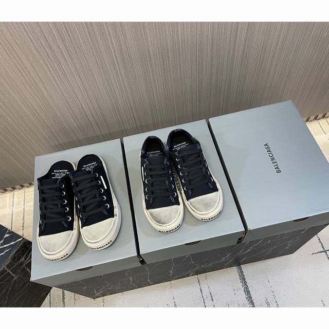 Balenciaga 巴黎世家 最新paris情侣款帆布鞋破洞鞋~~ 最爱的一款休闲布鞋 复古做旧风格 全新paris系列运动鞋以崭新视角演绎 中古风 黑白红经