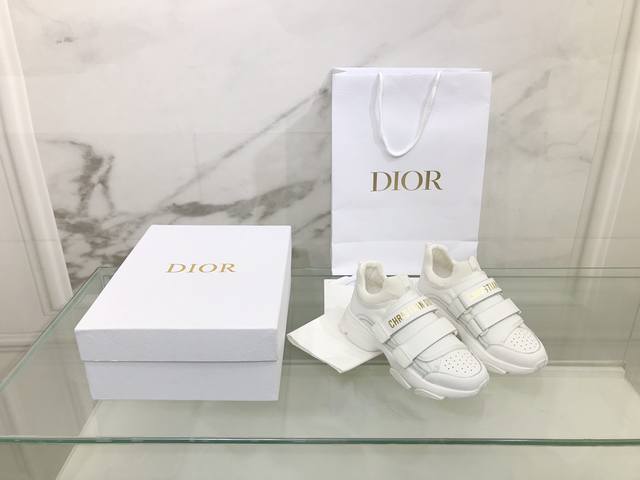 皮面 高版本 Dior 2021最新休闲d-Wander运动鞋 砖柜一鞋难求 Go原版拆卸完美复刻 各种模具开模 版型超级正 鞋面对原版科技面料迷彩 比皮还贵