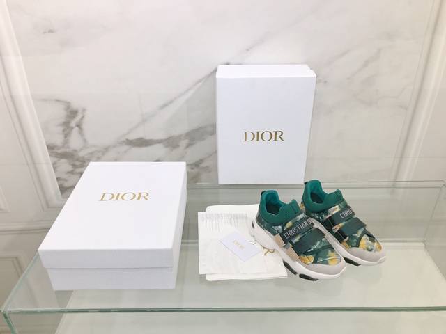 高版本 Dior 2021最新休闲d-Wander运动鞋 砖柜一鞋难求 Go原版拆卸完美复刻 各种模具开模 版型超级正 鞋面对原版科技面料迷彩 比皮还贵 质感超