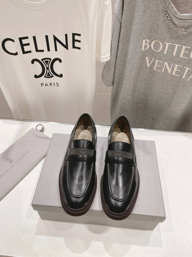 高版本出厂 Brunello Cucinelli 新款bc经典休闲鞋一脚蹬乐福鞋系列单鞋 Bc是意大利知名品牌 极简主义风格 复古又高级 简约又大气 属于非常耐