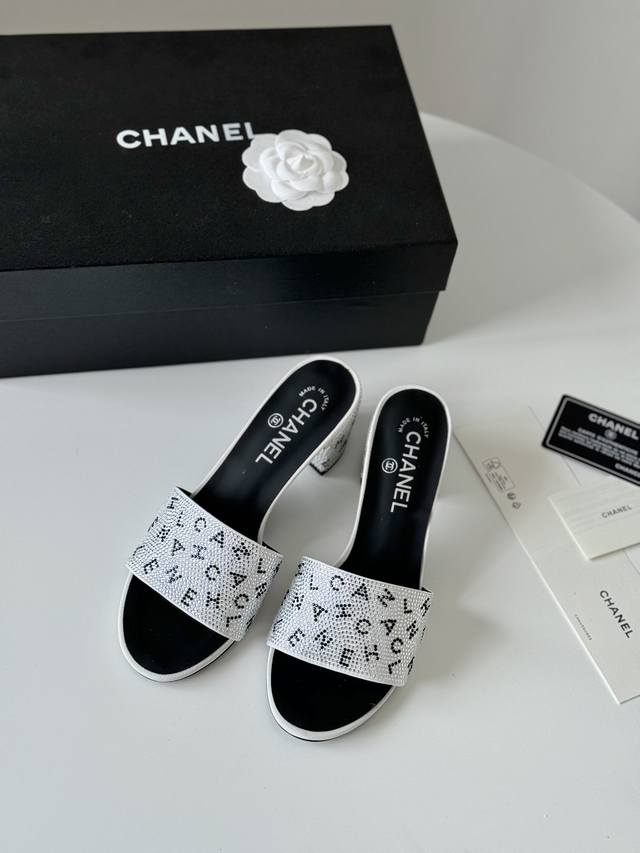 Chanel24P早春系列烫钻拖鞋 新款抢先发售 原版烫钻工艺 内里店里羊皮 真皮大底 Size:35-39