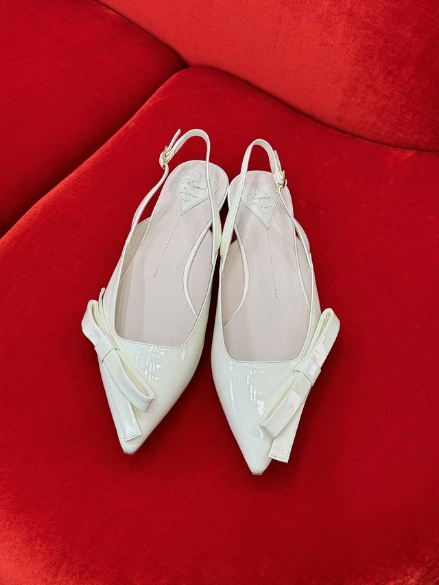 顶级品质 Rv Ss24 平底鞋新品 漆皮蝴蝶结 Slingback 闪耀可爱 羊皮里 牛皮底 兼具美貌与舒适度 Size 35-41