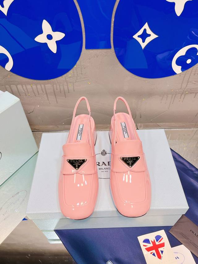 出厂价 Prada 凉鞋 单鞋普拉达春夏新品 顶级版本 实力来袭 Prada Glow限时店很闪亮的单品 玛丽珍单鞋 超级爆系列爆品 各大网红明星乔欣 程潇 刘