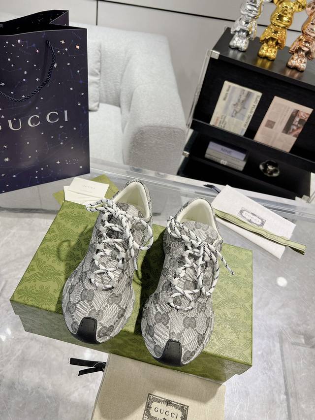 Gucci Run 系列 23Ss 新款 水转印运动鞋 专柜购买原版一比一打造 所有细节 材料 全部跟你在专柜买到的都一样 码数:35-44