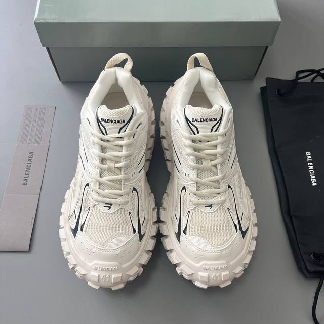 纯原balenciaga Defender巴黎世家轮胎鞋 “浅棕色”原厂原档案开发，原盒原标，原厂鞋楦打造出原汁原味版型，采用原厂材料，不含皮革、尼龙和网布材质