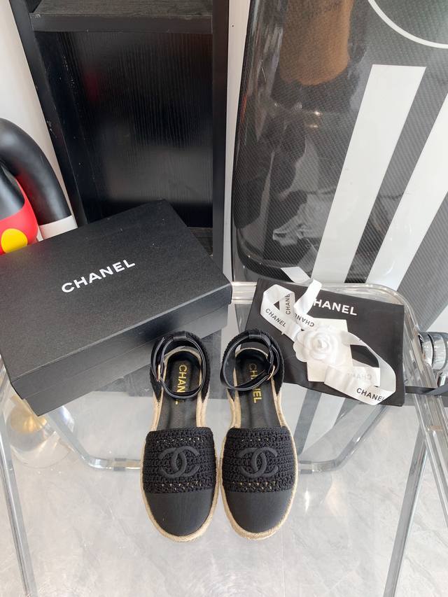Chanel渔夫凉鞋，2022春夏新款，鞋面纯手工编织，羊皮内里，码数35-40。