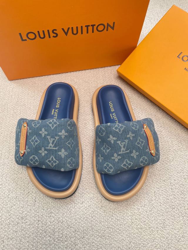 Lv Pillow Comfort系列情侣款魔术贴拖鞋 上脚超级好穿、懒人必备款、宽版型的设计、大大提升舒适度、经典耐看！时尚百搭、潮人必入单品 鞋面：原版定制