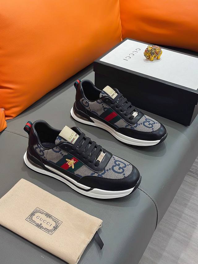 商品名称：Gucci 古驰 正规码数: 38-44 休闲鞋 商品材料：精选 牛皮鞋面，柔软羊皮内里；原厂大底。