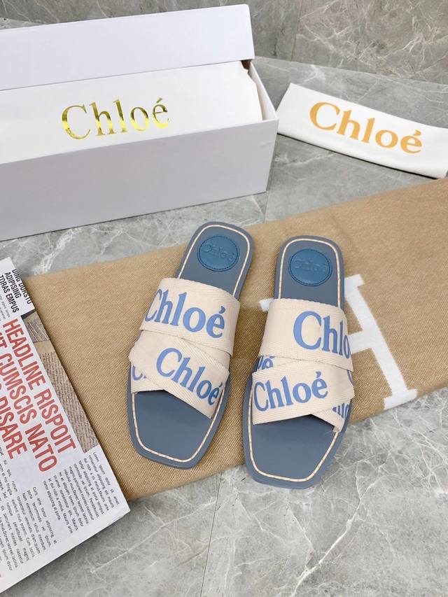 2019 Chloe 克洛伊 最新的交叉编织带罗马拖鞋 明星们还没上脚秀 我们就抢先欧洲购入来复刻 进口定做的高密度多物料组合织带 并不是一般的帆布 而且十分笔