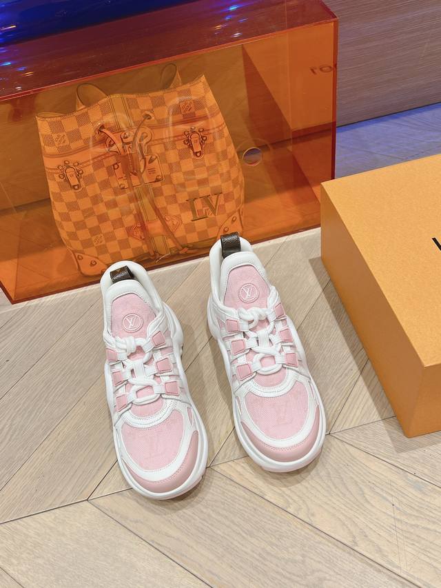 顶级版本 Lv 老爹鞋 新色 码数：35-40 41定制