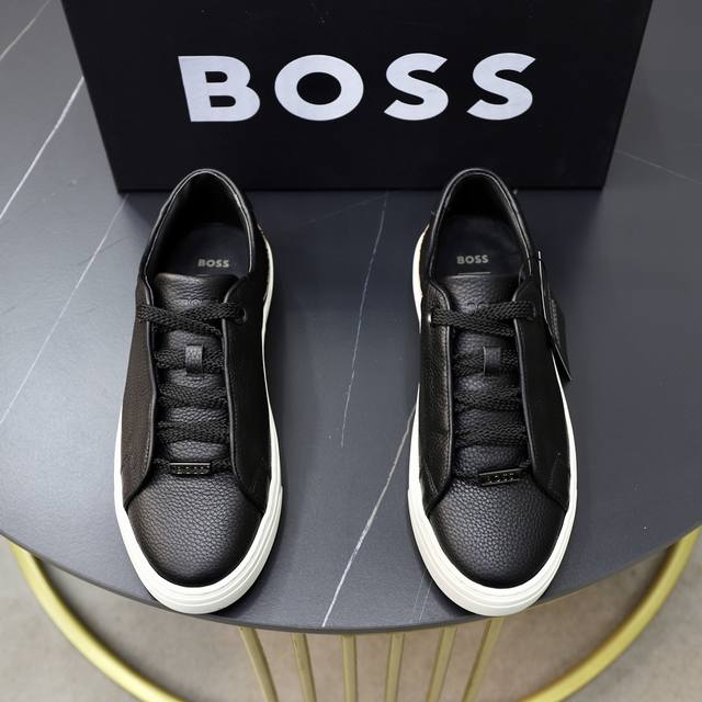 出厂价 顶级原单boss 最新上市、进口原版牛皮面、高级原版图案。高端1:1开模定制，原版大底，更轻便，防滑。时尚主打潮流，百搭爆款。散发时尚休闲气息，时尚就在