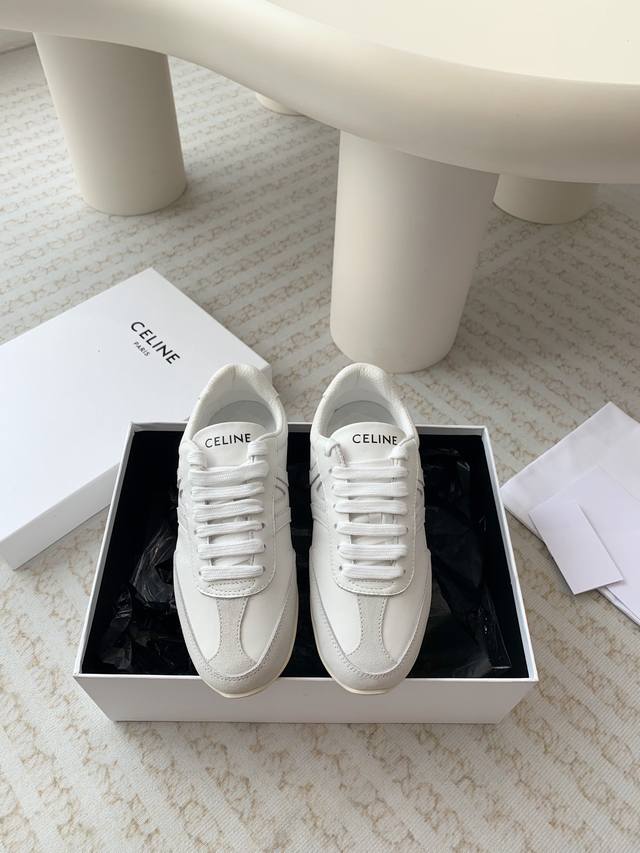 Celine 24 思琳新款休闲鞋德训运动鞋 小白鞋，专柜rmb购入开发 充满街头感的一双鞋子，最新大c设计非常赞 这款鞋有它自己独特的设计 皮革鞋面非常好打理