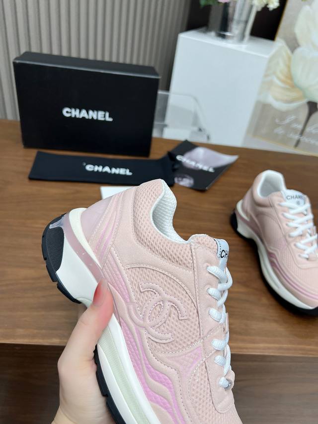 冲量价: P 23C.Chanel 金角大王，银角大王火爆进行中 35－41码 Tpu四色组合大底 原版底 爆款+小红书力推款，怎么搭配都好看，时髦精品必备，精