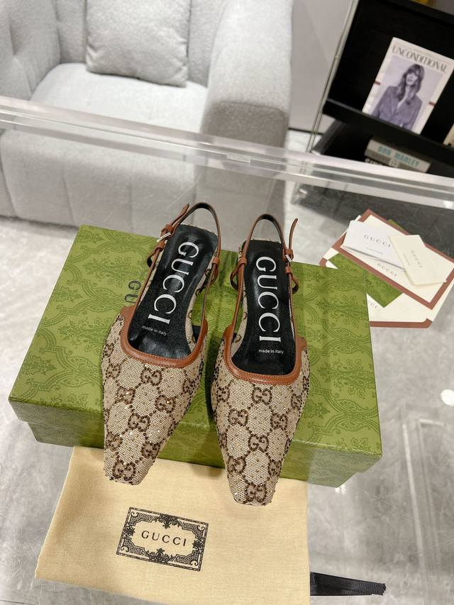 冲量价: 高端版gucci 秋冬新款 烫钻网纱凉鞋凉鞋♀仙女们♀必须入的一款单品 意大利真皮底 跟高：1.5Cm。码数:35-42 40-42定做不退换