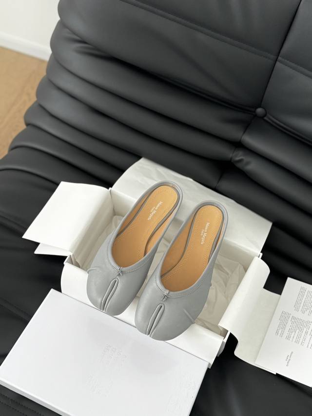 P半拖 单鞋 高定品质！Maison Margiela Mm6分趾鞋 Tabi 意产植鞣羊皮！ 欢迎对比 真正的原版大底！ Size:35-40