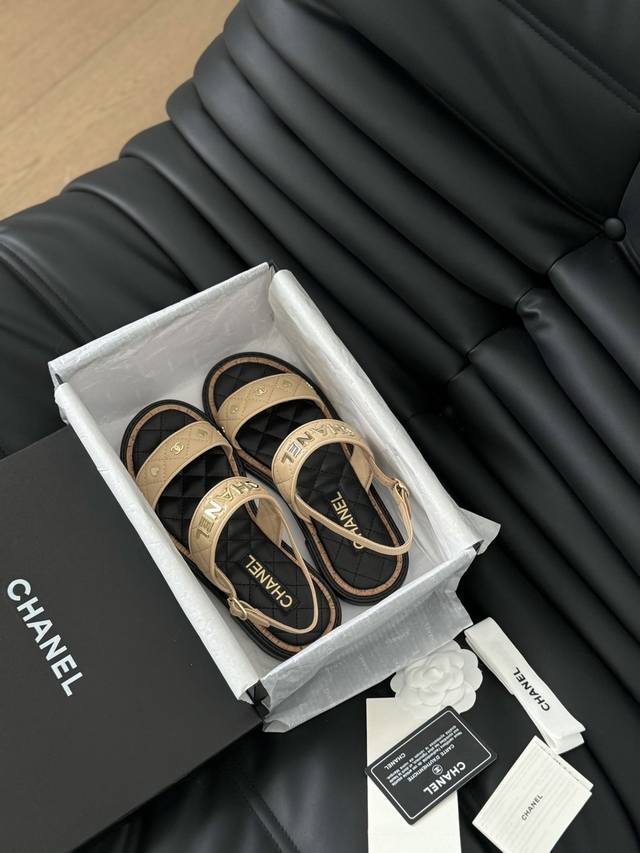Chanel 24S春夏新款全系列链条凉鞋 全系列首发 专柜有的我都有！ 高版本高品质 跟高1.5 鞋面牛皮 内里羊皮 真皮大底 Size:35-39 其他码数