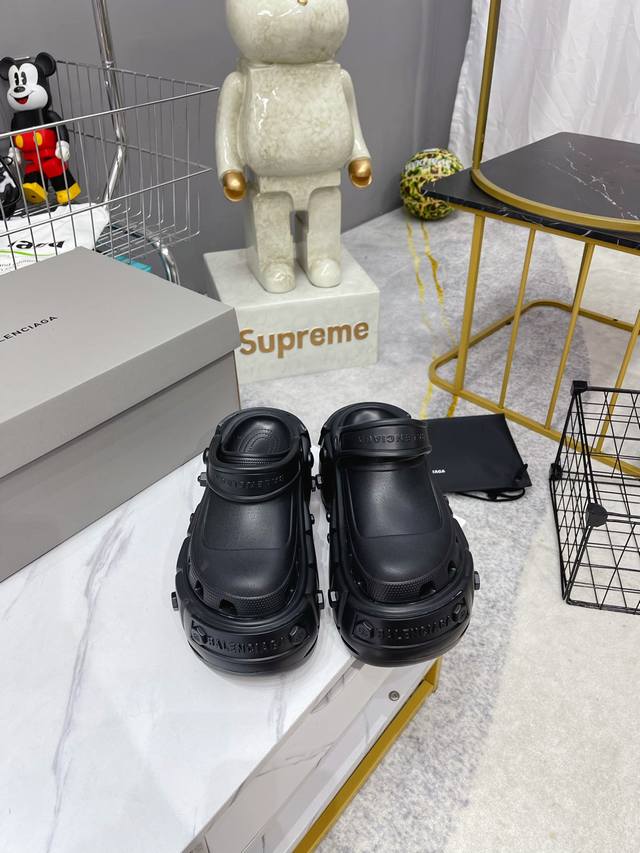 出厂 Cp版 卡洛驰 联名 时尚高街奢侈品牌 巴黎世家balenciaga 恨天高高跟厚底奇葩女神站街洞洞鞋夏季拖鞋 尺码：36-45